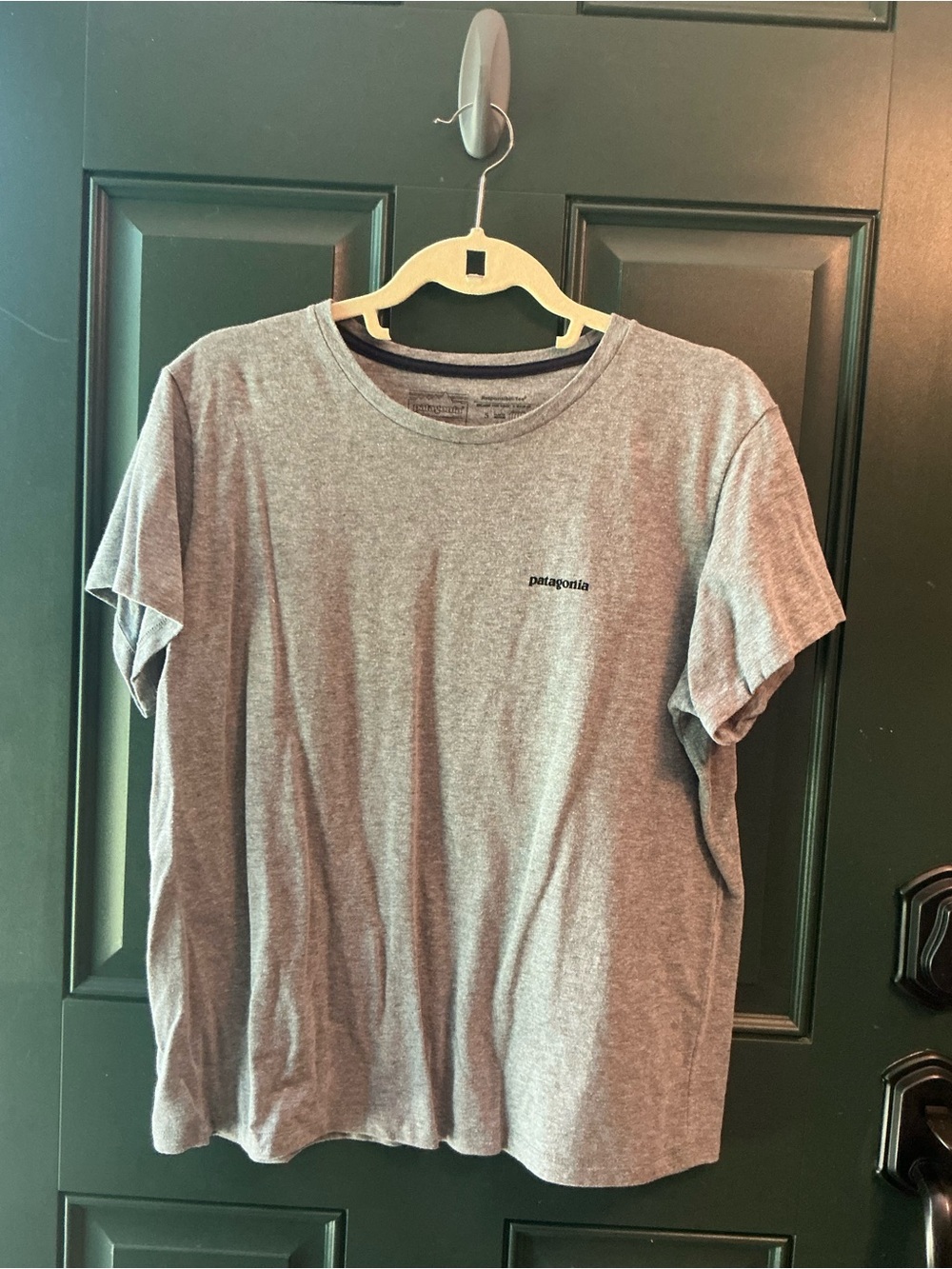 Patagonia Men’s Heather Gray Short Sleeve Crew Tee